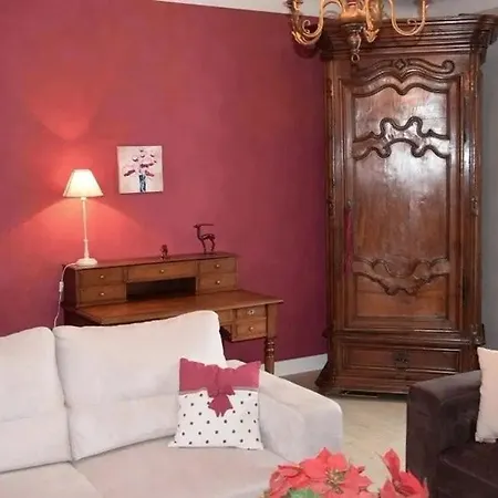 Grande Maison En Pierre Avec Piscine à *
