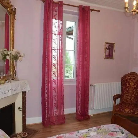 Grande Maison En Pierre Avec Piscine A Villa Penne-dʼAgenais